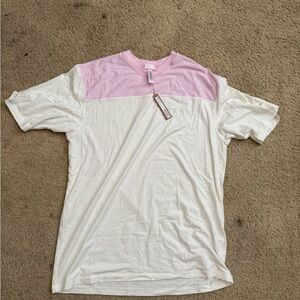 NWT Skims boyfriends short sleeves T shirt size Small